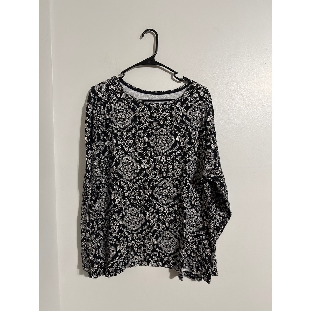 Croft & Barrow The Classic Tee Womens 2X Black White Medallion Long Sleeve Top